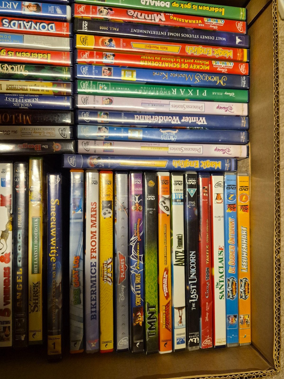 108 kinderfilms, disney enz. alleen ophalen aub., Ophalen, Zo goed als nieuw