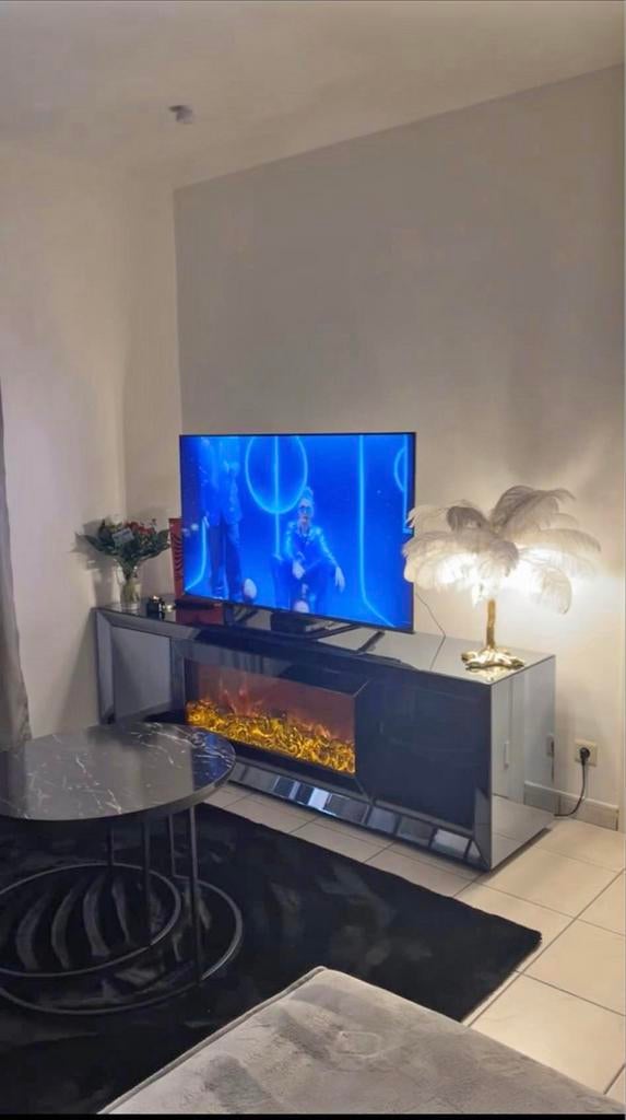 Tv kast met openhaard., Huis en Inrichting, Kasten | Televisiemeubels, Gebruikt, 150 tot 200 cm, Ophalen of Verzenden, Glas