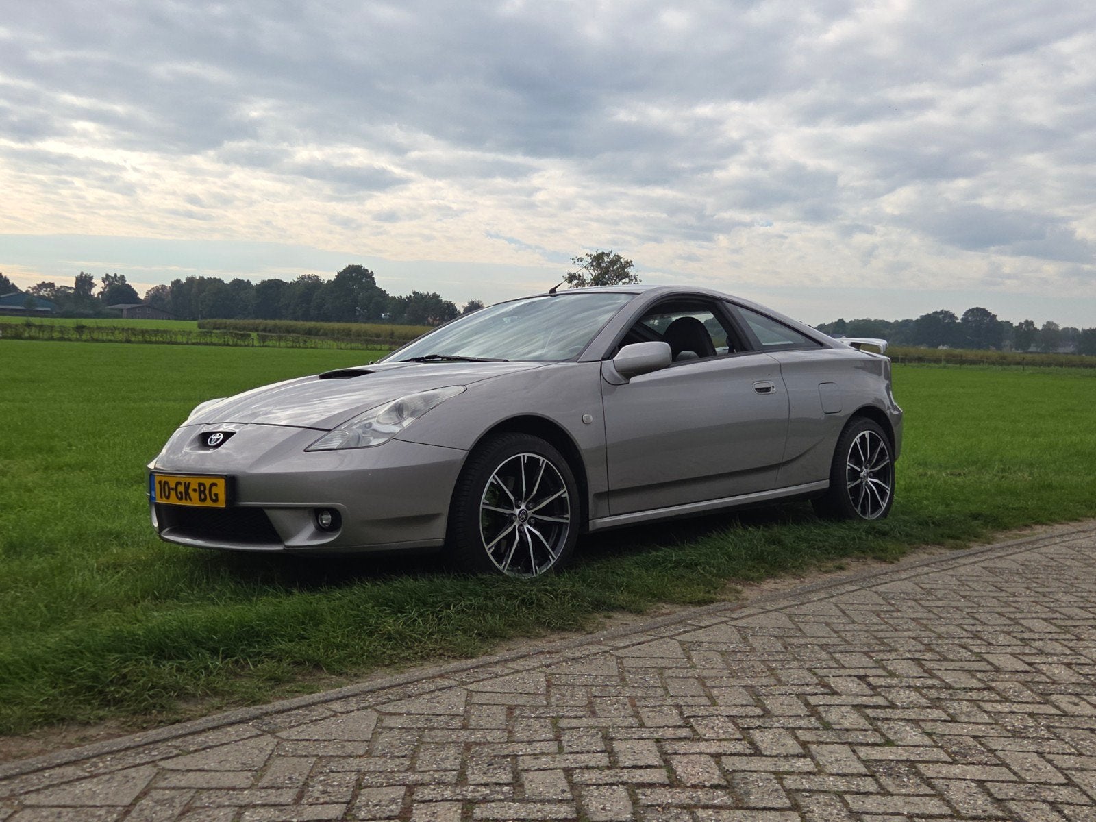Toyota Celica 1.8 16V Vvti Tsport 2001 192pk 165000km, Voorwielaandrijving, 4 stoelen, 1796 cc, 49 €/maand