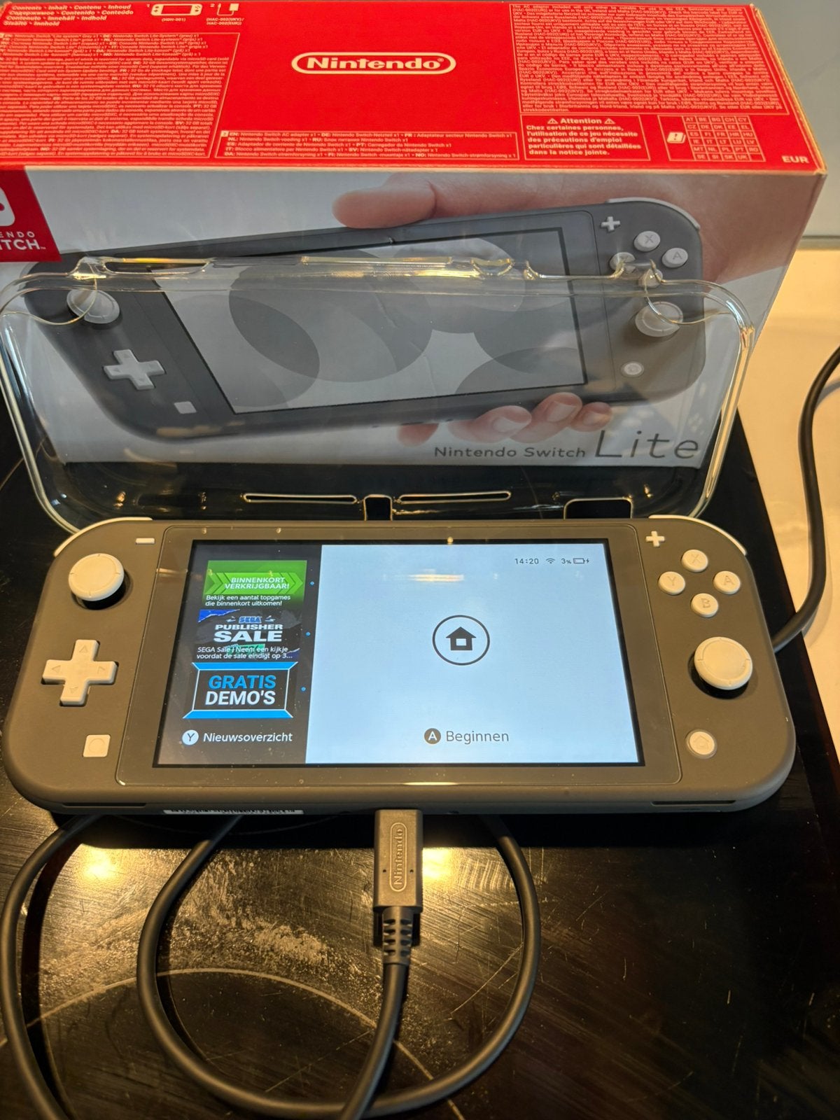 Nintendo switch lite, Spelcomputers en Games, Spelcomputers | Nintendo Switch Lite, Ophalen of Verzenden, Zo goed als nieuw