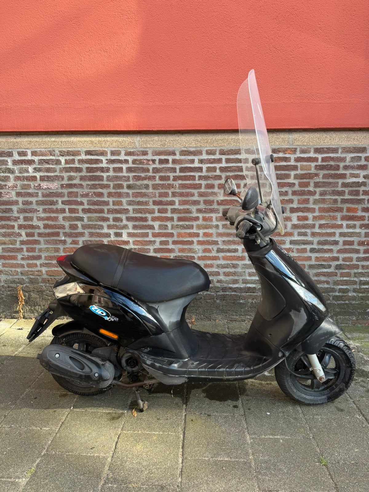 Piaggio Zip 4T 2016 2e eigenaar, Fietsen en Brommers, Scooters | Piaggio, Ophalen, Gebruikt, Zip, Benzine