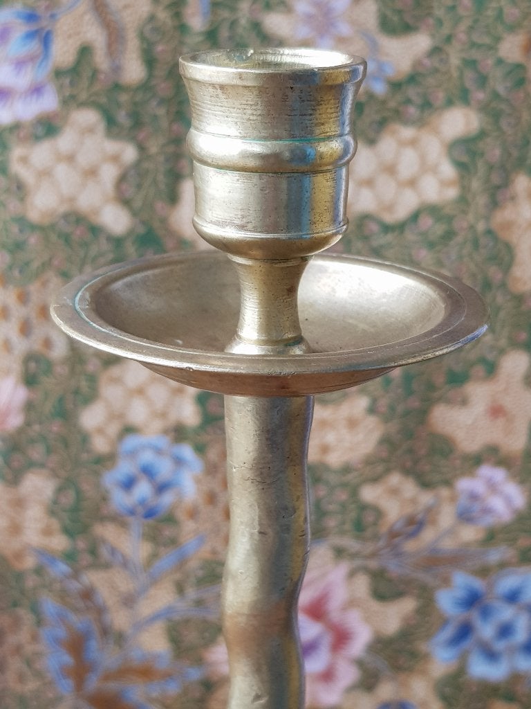 Grote antieke Barley twist kandelaar uit Engeland 45 cm., Ophalen of Verzenden, Koper of Brons