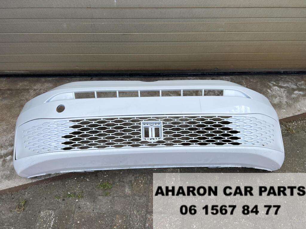 VW Caddy 2K7 voorbumper 2K7807221A Wit weiss Volkswagen 7221, Auto-onderdelen, Gebruikt, Voor, Ophalen of Verzenden, Bumper