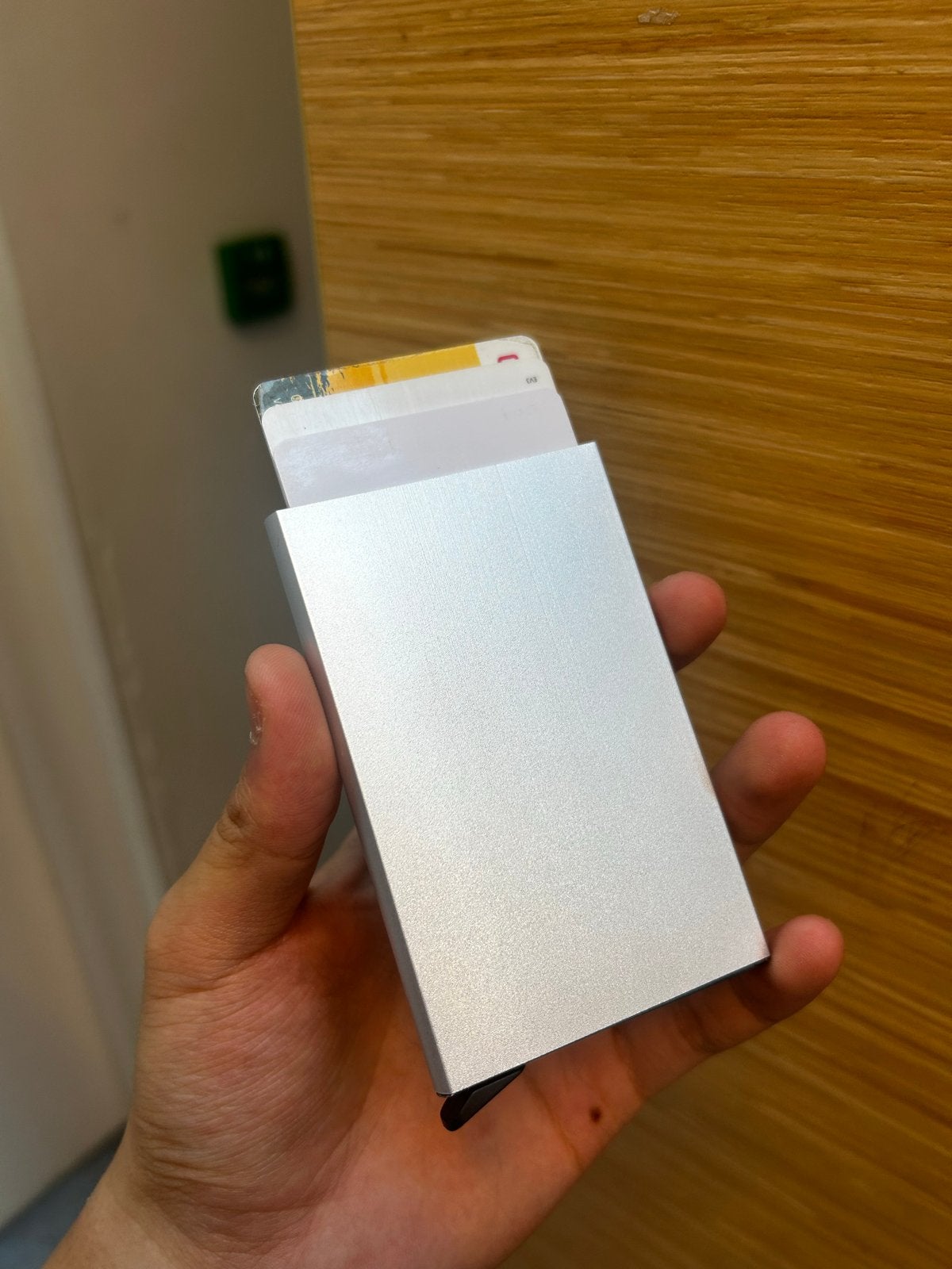 Safeplate RFID-Blokkerende Metalen Pasjeshouder - Zilver, Ophalen of Verzenden, Nieuw, Grijs, Overige merken