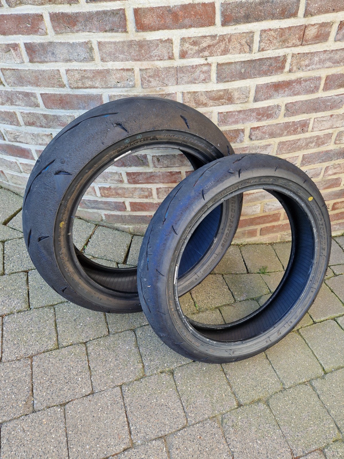 Bridgestone R11, Motoren, Ophalen of Verzenden, Gebruikt