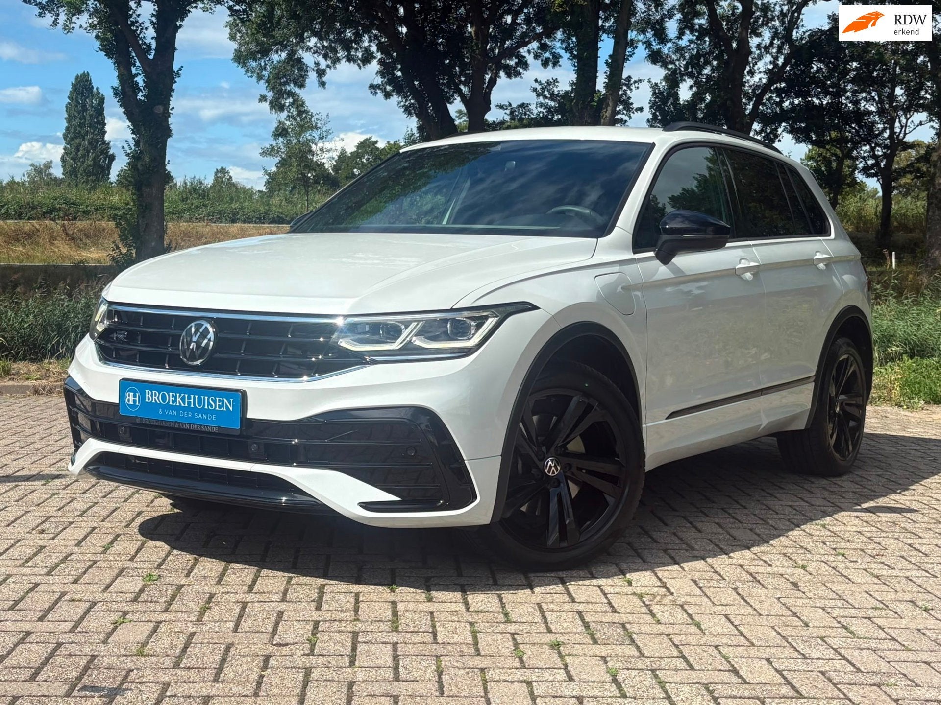 Volkswagen TIGUAN 1.4 TSI eHybrid R-Line Business+ 245pk Tre, Alcantara, Wit, Hybride Elektrisch/Benzine, SUV of Terreinwagen