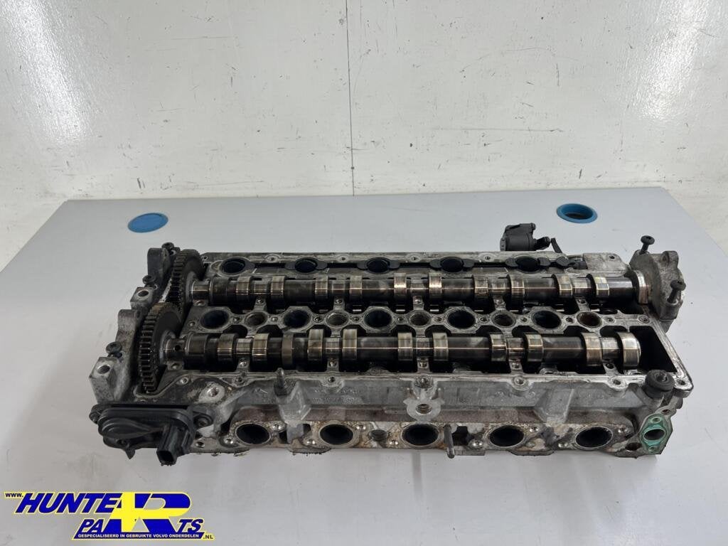 Cilinderkop Volvo V70/S60/XC90/XC70 2.4 D5('05-'08) 30731988, Gebruikt, Ophalen of Verzenden, Volvo