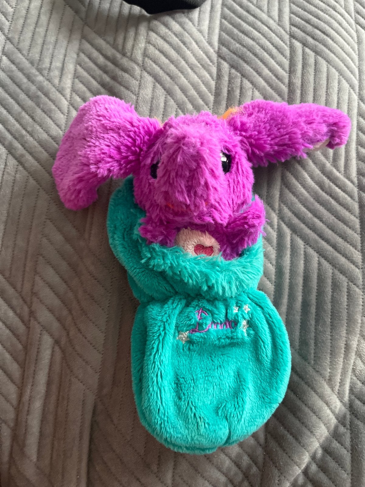 Ylvi and the Minimoomis eenhoorn knuffel in slaapzak, Kinderen en Baby's, Speelgoed | Knuffels en Pluche, Paars, Overige karakters