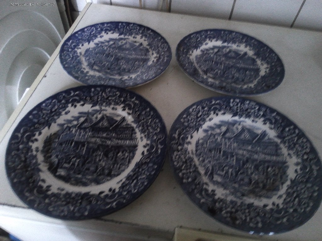 4 oude borden, Ophalen