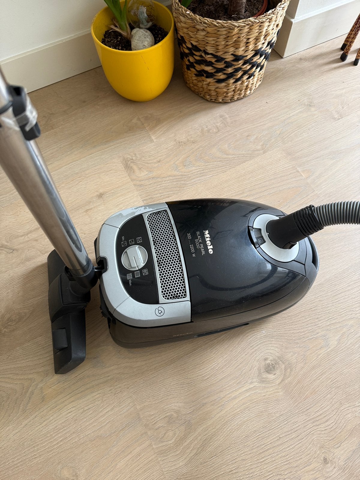 Miele stofzuiger black pearl 5000, Witgoed en Apparatuur, Stofzuigers, Ophalen of Verzenden, Zo goed als nieuw, 2000 watt of meer