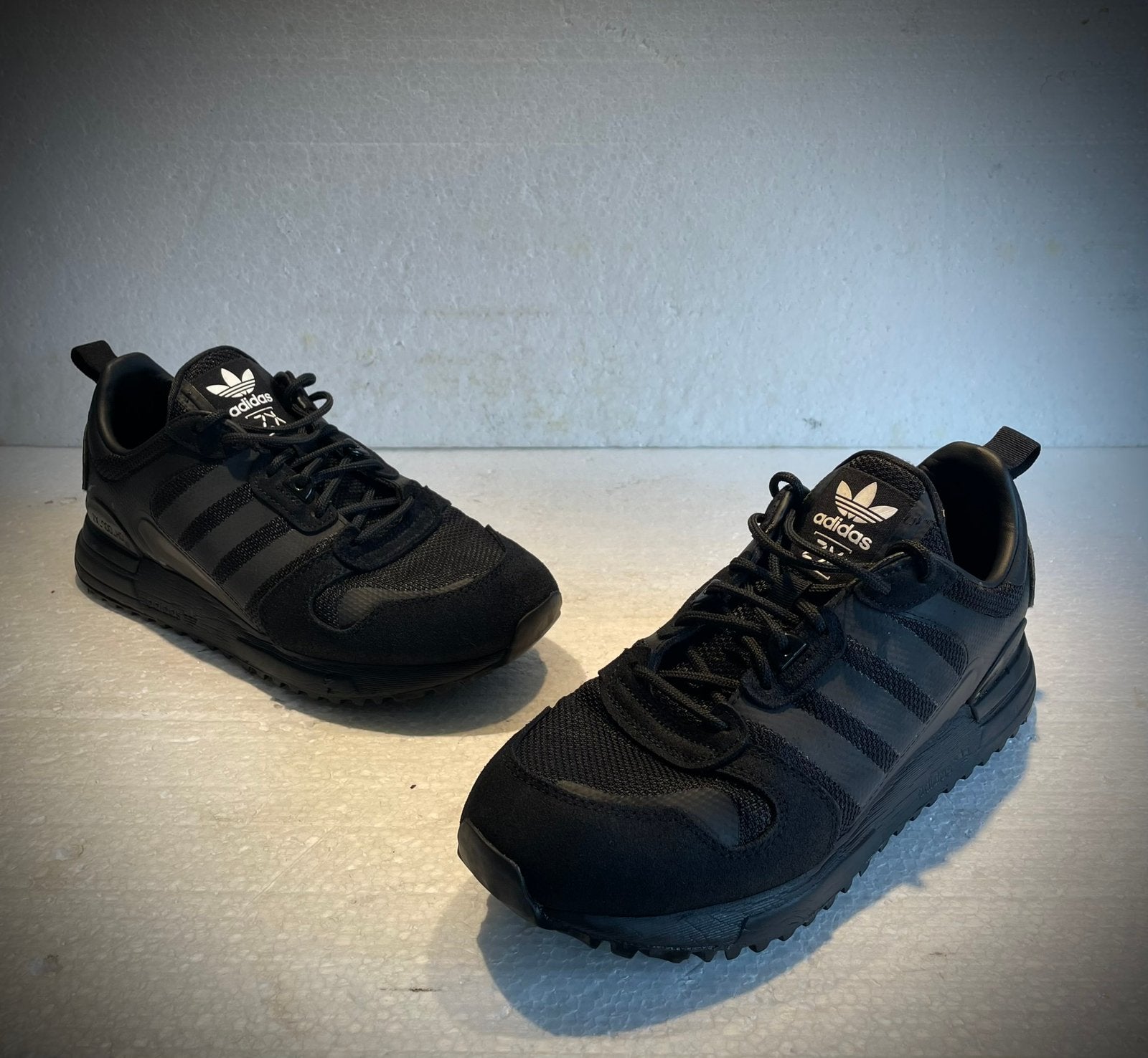 Adidas ZX 700 HD sneakers sport schoenen zwart 40 2/3, Ophalen of Verzenden, Zo goed als nieuw, Schoenen