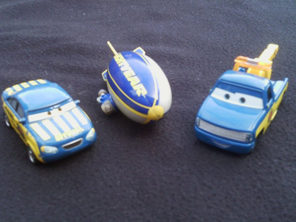 Disney Cars Auto's      Race Official Team, Ophalen of Verzenden, Zo goed als nieuw