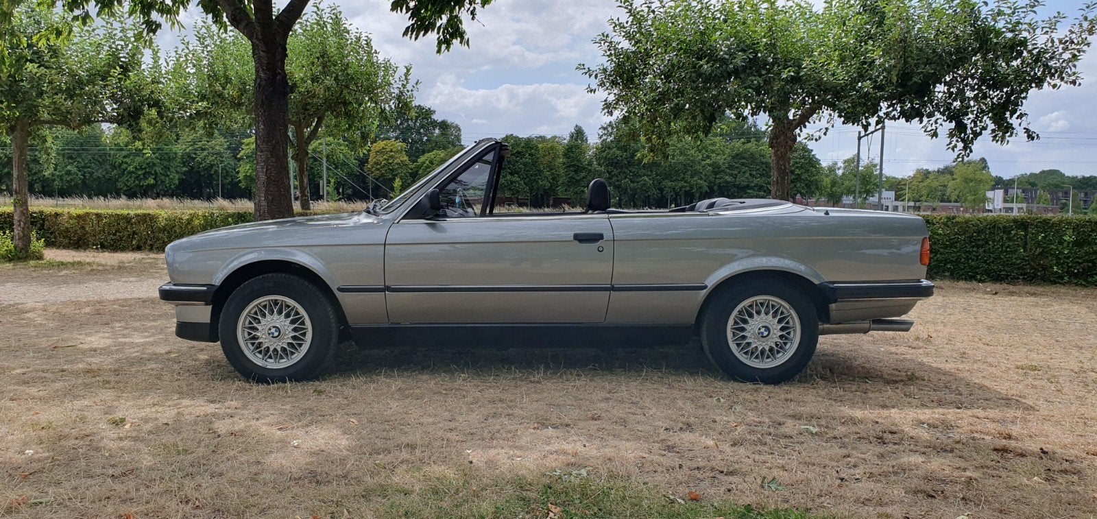 Bmw 325 e30  cabrio vol opties handbak alle inruil mogelijk, 2500 cc, Achterwielaandrijving, Zwart, Cabriolet