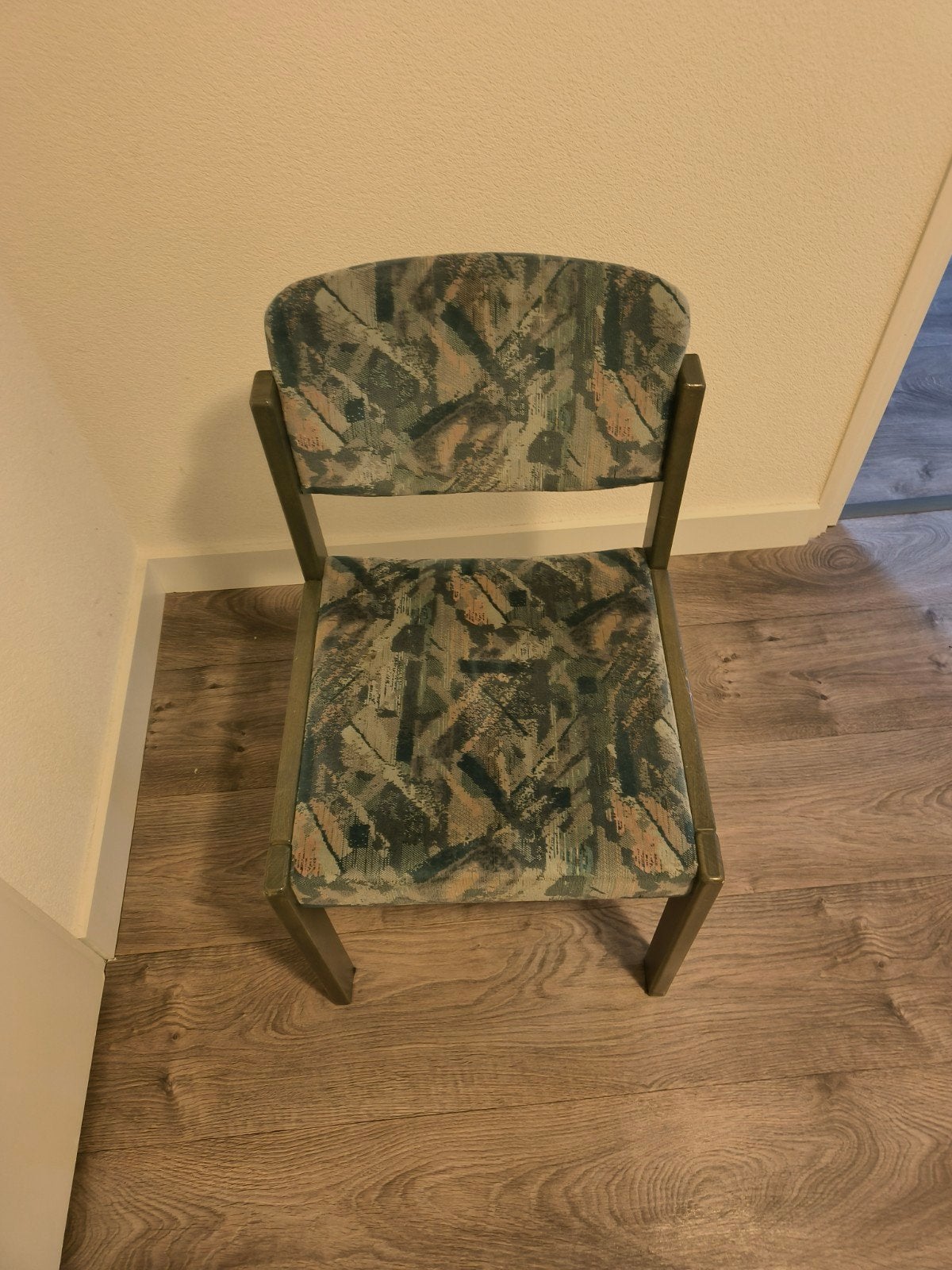 Set van 4 gebruikte stoelen met stoffen bekleding, Huis en Inrichting, Stoelen, Ophalen, Gebruikt, Overige kleuren, Vier