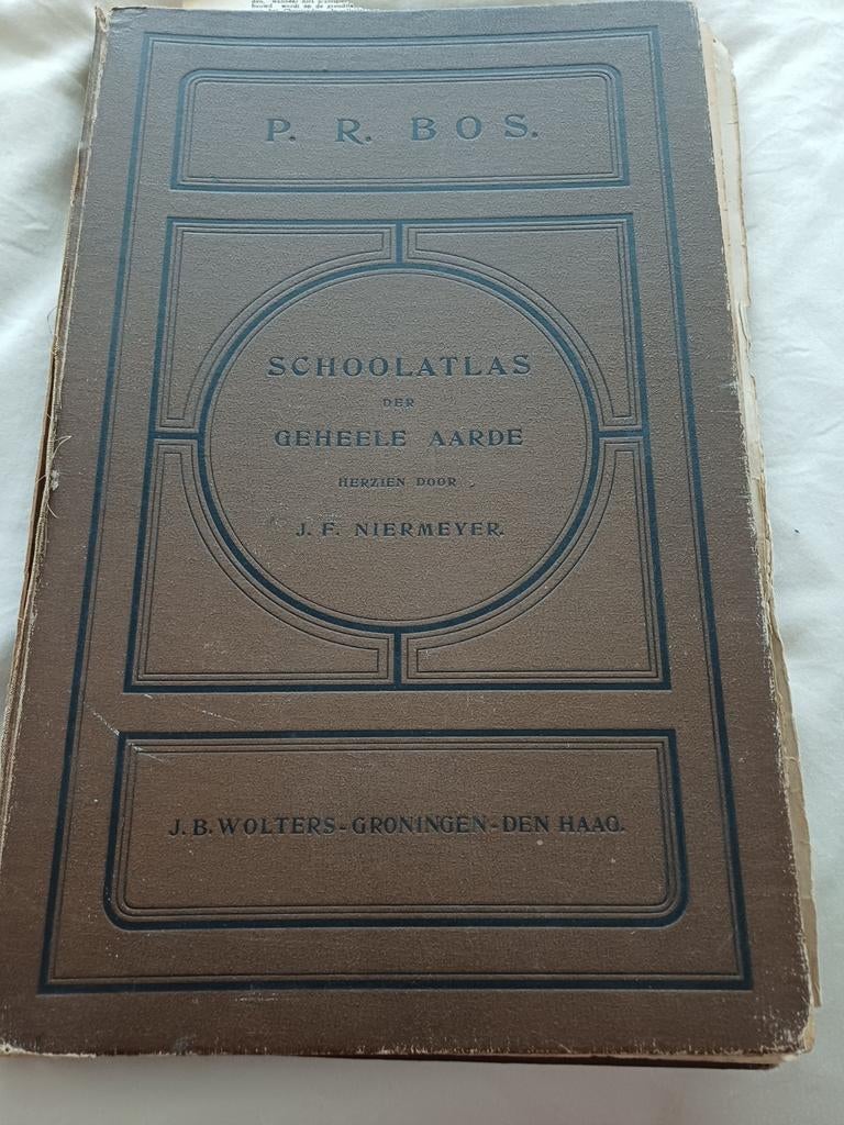 Zeer oude Atlas 1916, Ophalen of Verzenden