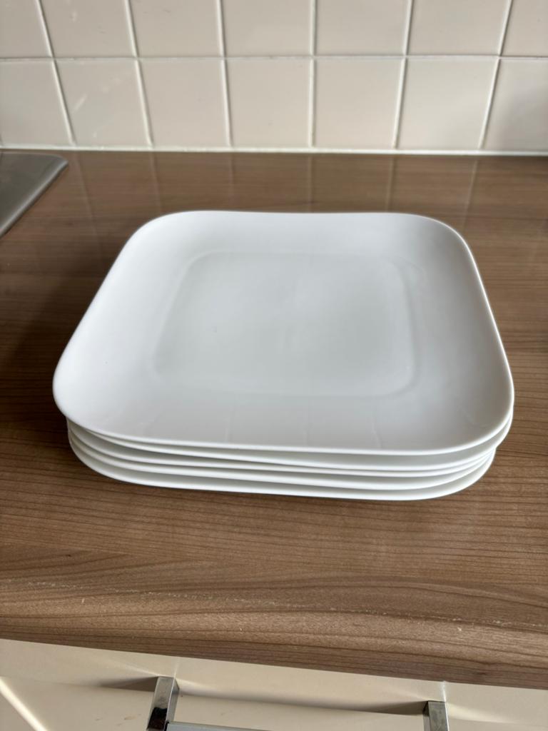 Gratis servies, Huis en Inrichting, Ophalen, Zo goed als nieuw, Overige stijlen, Bord(en)