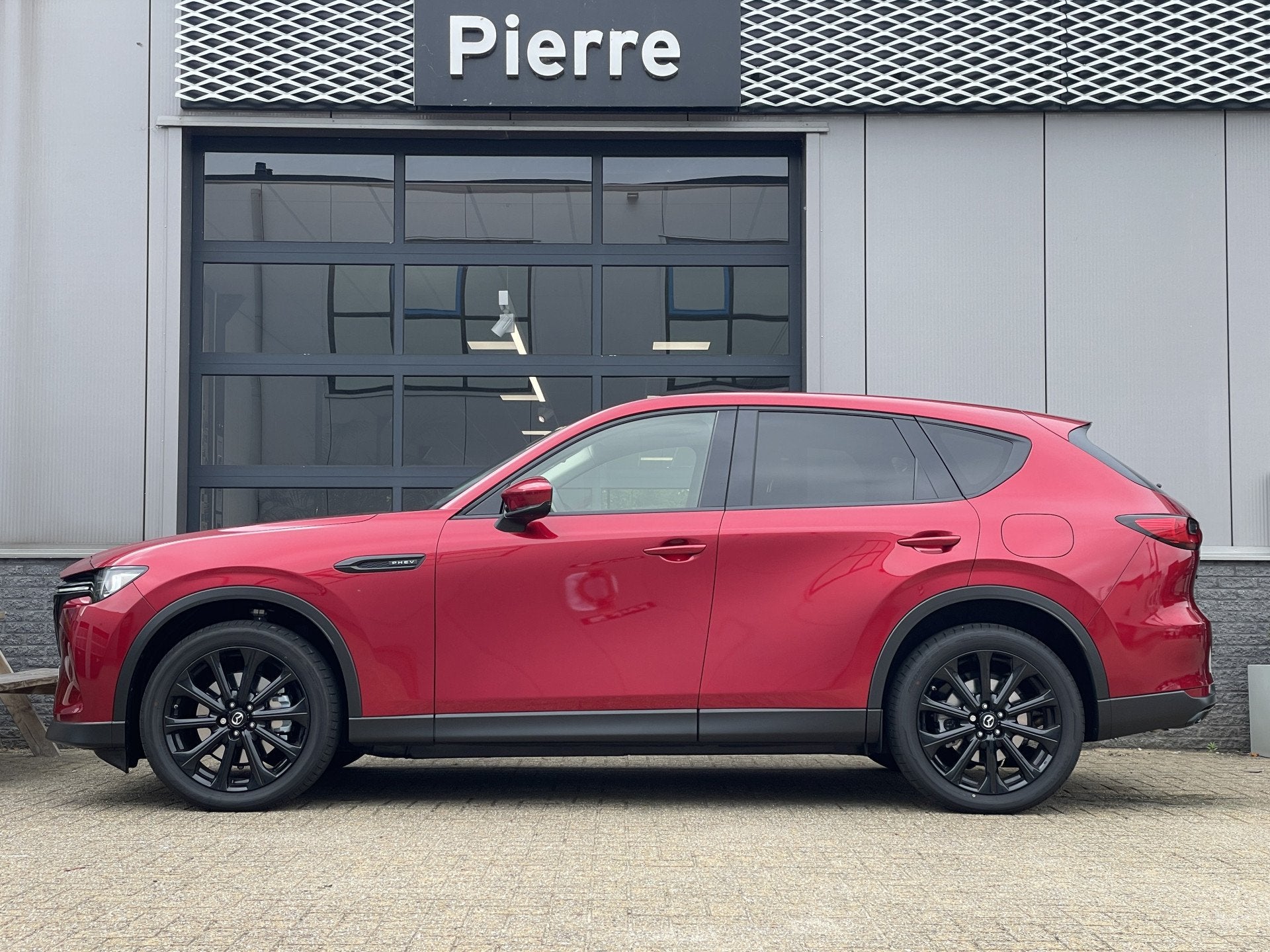 Mazda CX-60 2.5 e-SkyActiv PHEV Exclusive-Line Business Edit, Auto's, Mazda, Automaat, Stof, Gebruikt, 4 cilinders