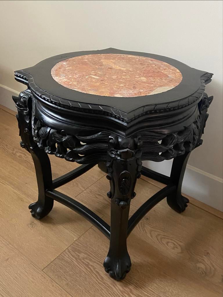 Oriëntaalse plantentafel met marmeren blad, Verzenden