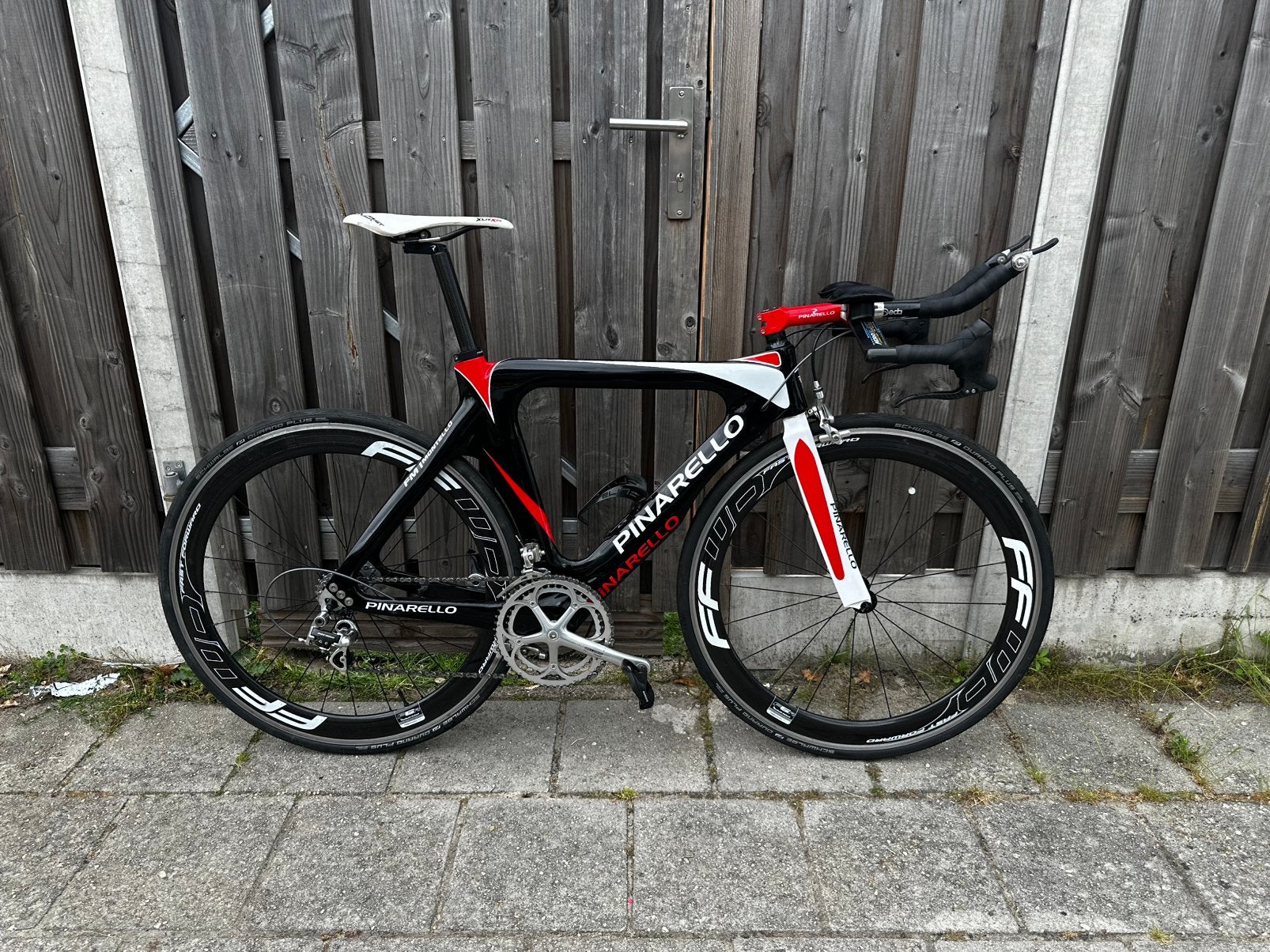 Pinarello tijdrit/triathlonfiets, Fietsen en Brommers, Fietsen | Racefietsen, Carbon, Velgrem, Zo goed als nieuw, Meer dan 20 versnellingen