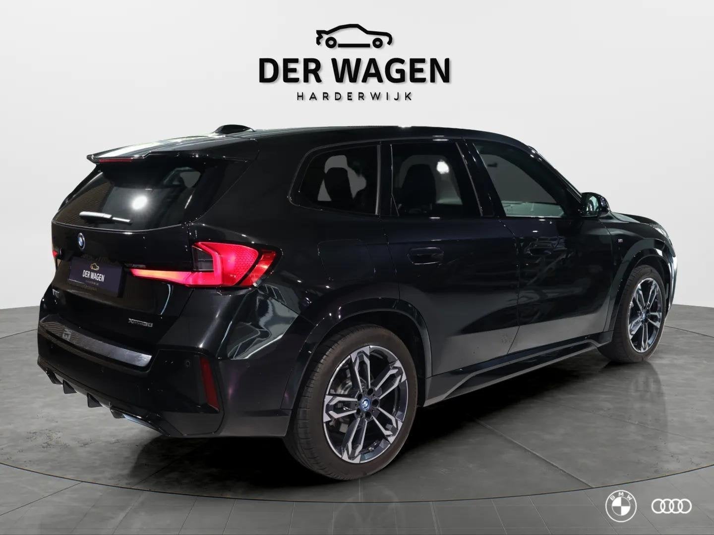 BMW iX1 xDrive30 67 kWh M SPORT / KEYLESS ENTRY-START / 19", Auto's, Automaat, Dealer onderhouden, 467 km, Met garantie (alle)