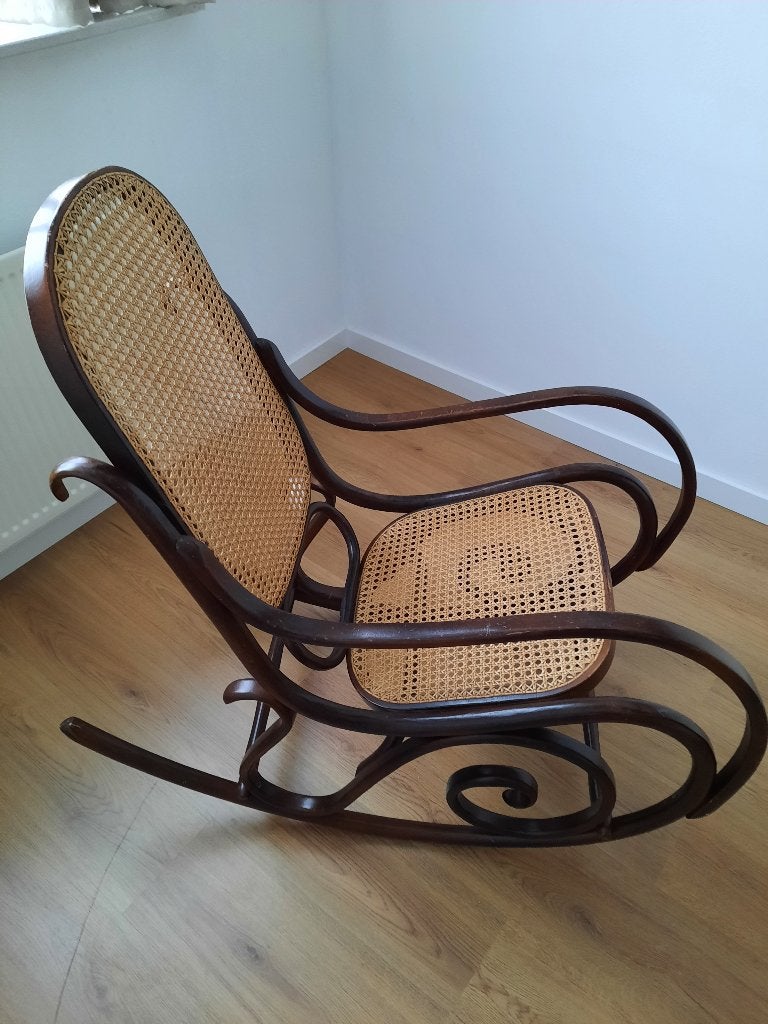Prachtige vintage Thonet schommelstoel, Ophalen