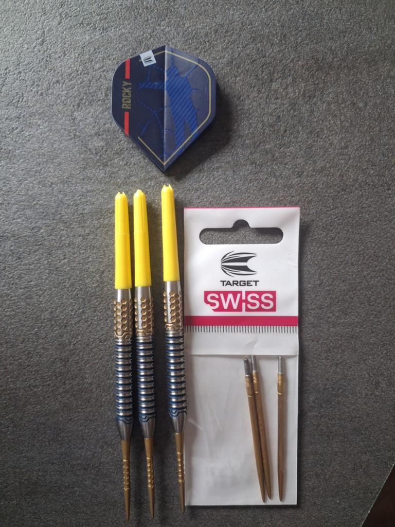 Target Josh Rock G1 Dartpijlen
24 gram, Ophalen of Verzenden, Zo goed als nieuw, Pijlen