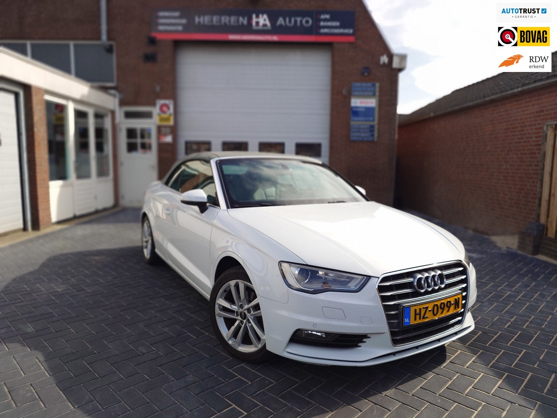 Audi A3 Cabriolet 1.4 TFSI CoD Ambition Pro Line Plus, Half, Auto's, Euro 6, 4 cilinders, Wit, Grijs