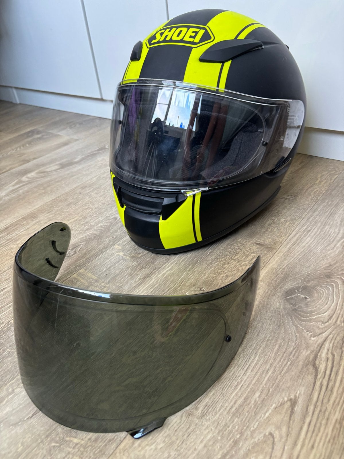 Shoei motorhelm maat L met extra donker vizier, Heren, Ophalen of Verzenden, Integraalhelm, Shoei