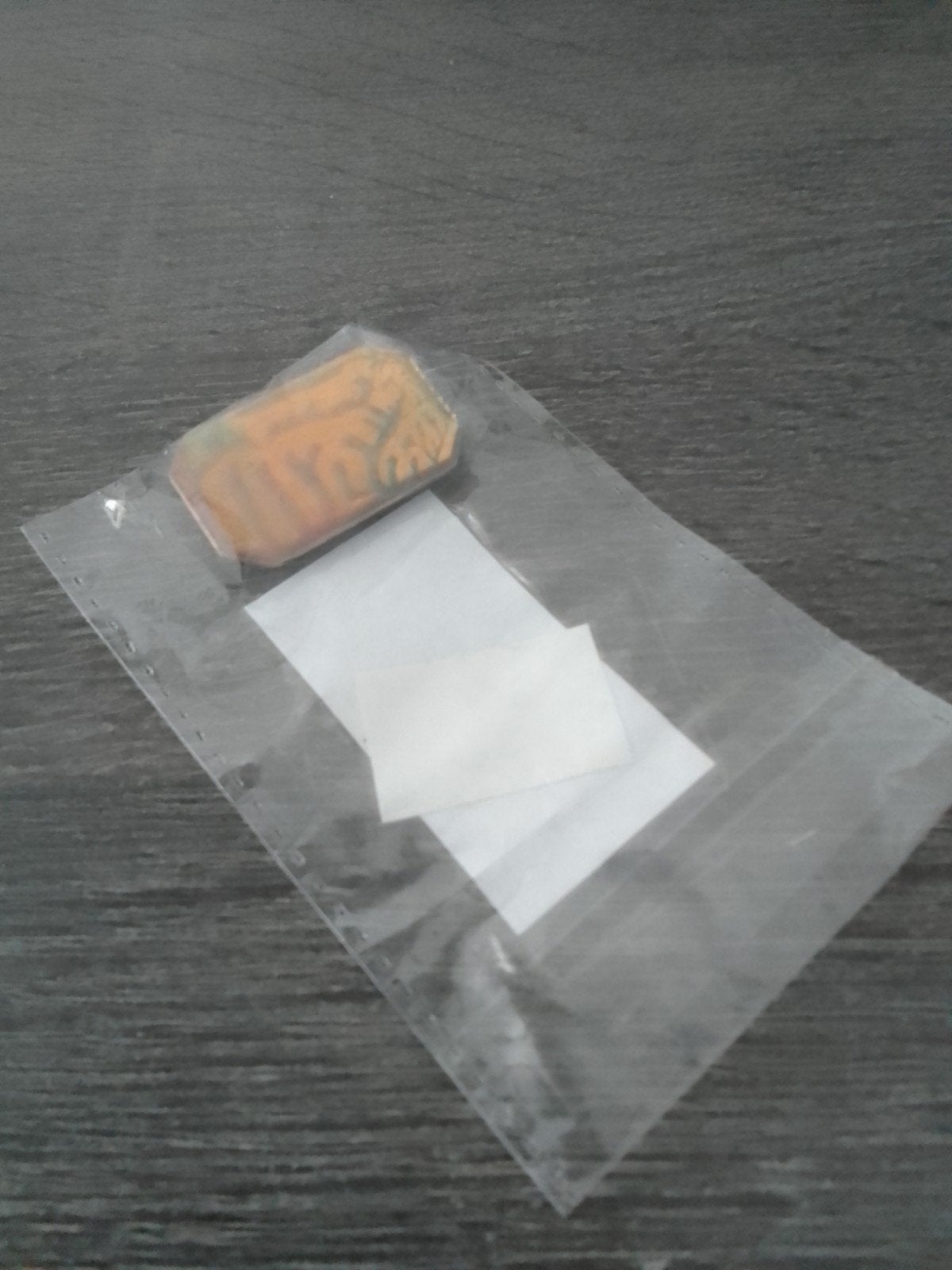 Broche met oranje patroon, Ophalen, Overige materialen, Minder dan 4 cm, Nieuw