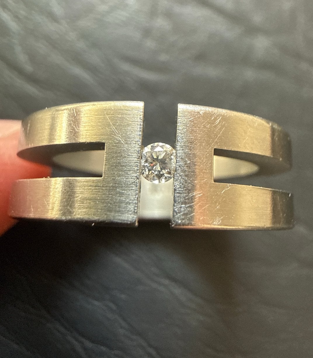 XEN Design Ring met Diamant - Maat 17.5, IJzer of Staal, Ophalen of Verzenden, Zo goed als nieuw, 17 tot 18