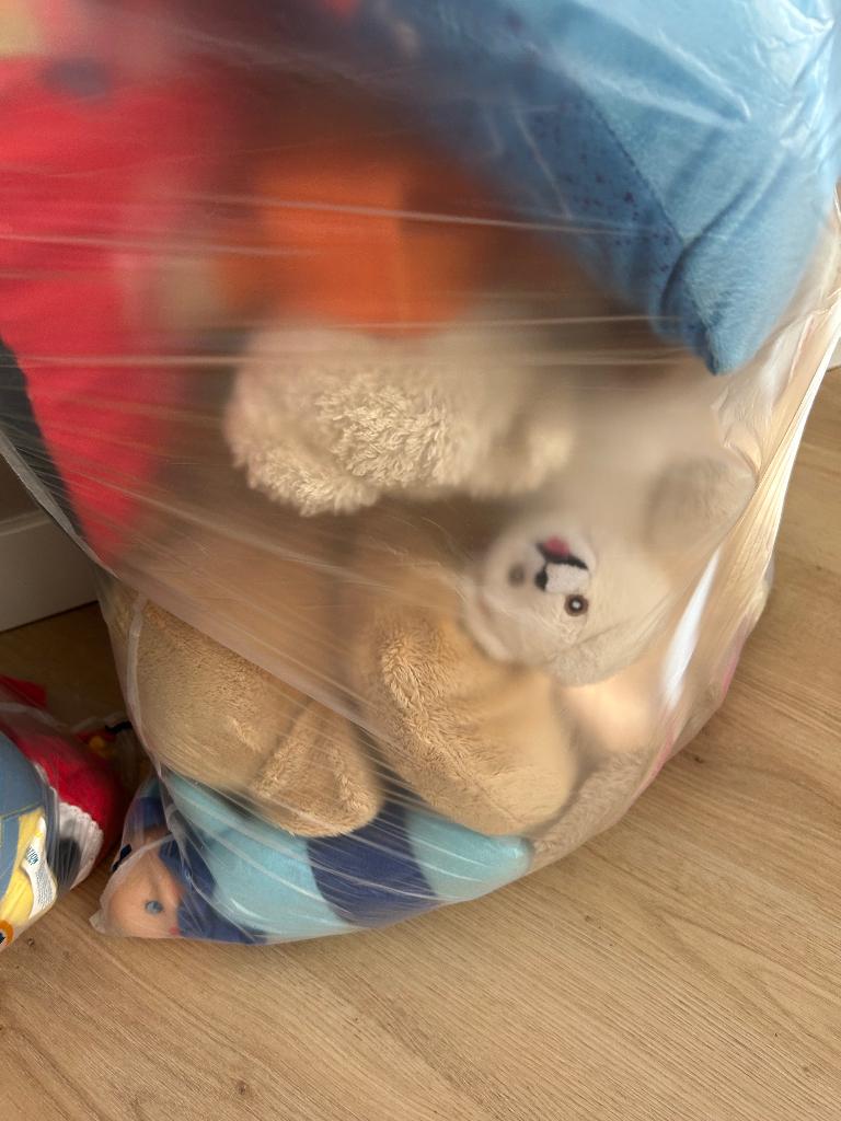 Zakken knuffels - merken, Kinderen en Baby's, Speelgoed | Knuffels en Pluche, Ophalen, Zo goed als nieuw, Overige typen