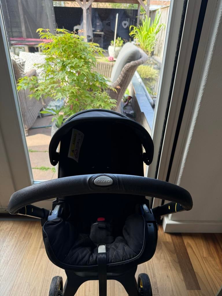 Doona autostoel en kinderwagen in één, Ophalen, Zo goed als nieuw, Combiwagen, Overige merken