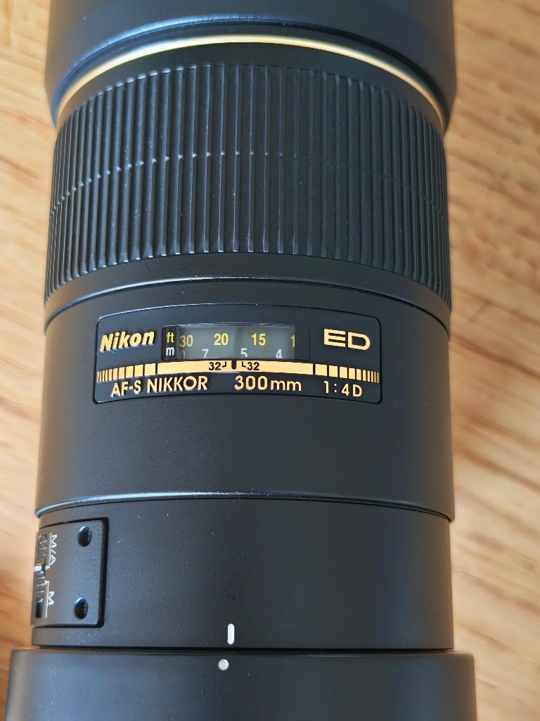Nikon Af-s 300MM F/4 D IF-ED, Ophalen of Verzenden, Refurbished, Telelens