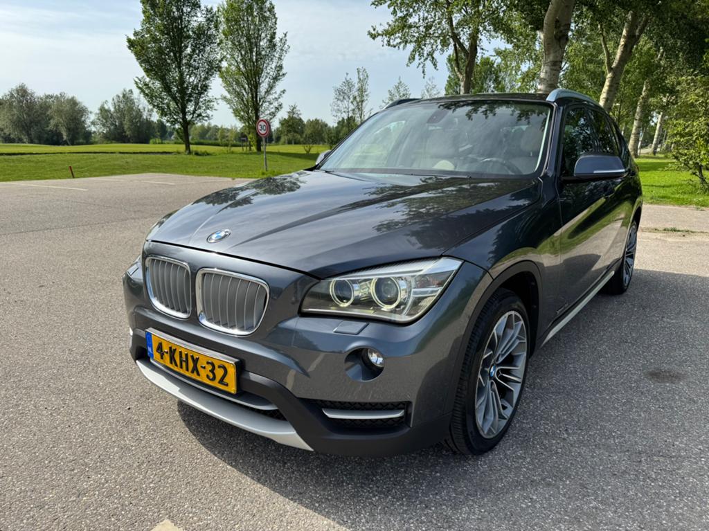 BMW X1 2.0 Sdrive 20I AUT 2013 LCI Facelift Grijs, Auto's, BMW, Euro 5, 1800 kg, Beige, 4 cilinders