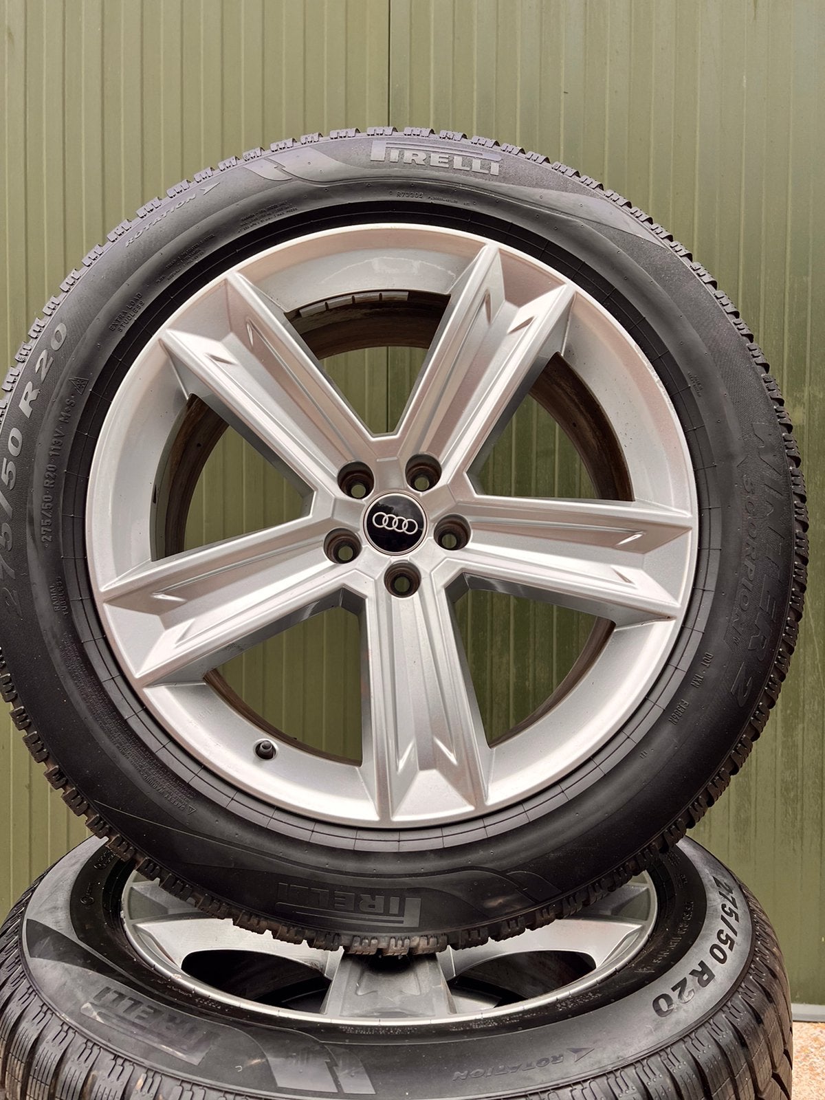 Audi Q7/ Q8 Pirelli winterbanden 275/50/20 op orig velgen, Auto-onderdelen, Banden en Velgen, Ophalen, Gebruikt, 275 mm, Banden en Velgen
