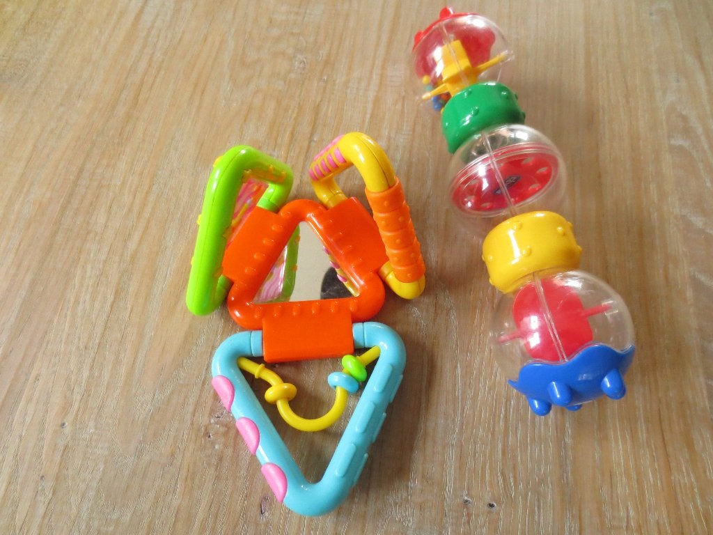 Kinder/baby speelgoed : Educatieve speeltjes met geluiden., Kinderen en Baby's, Ophalen of Verzenden, Zo goed als nieuw, Rammelaar