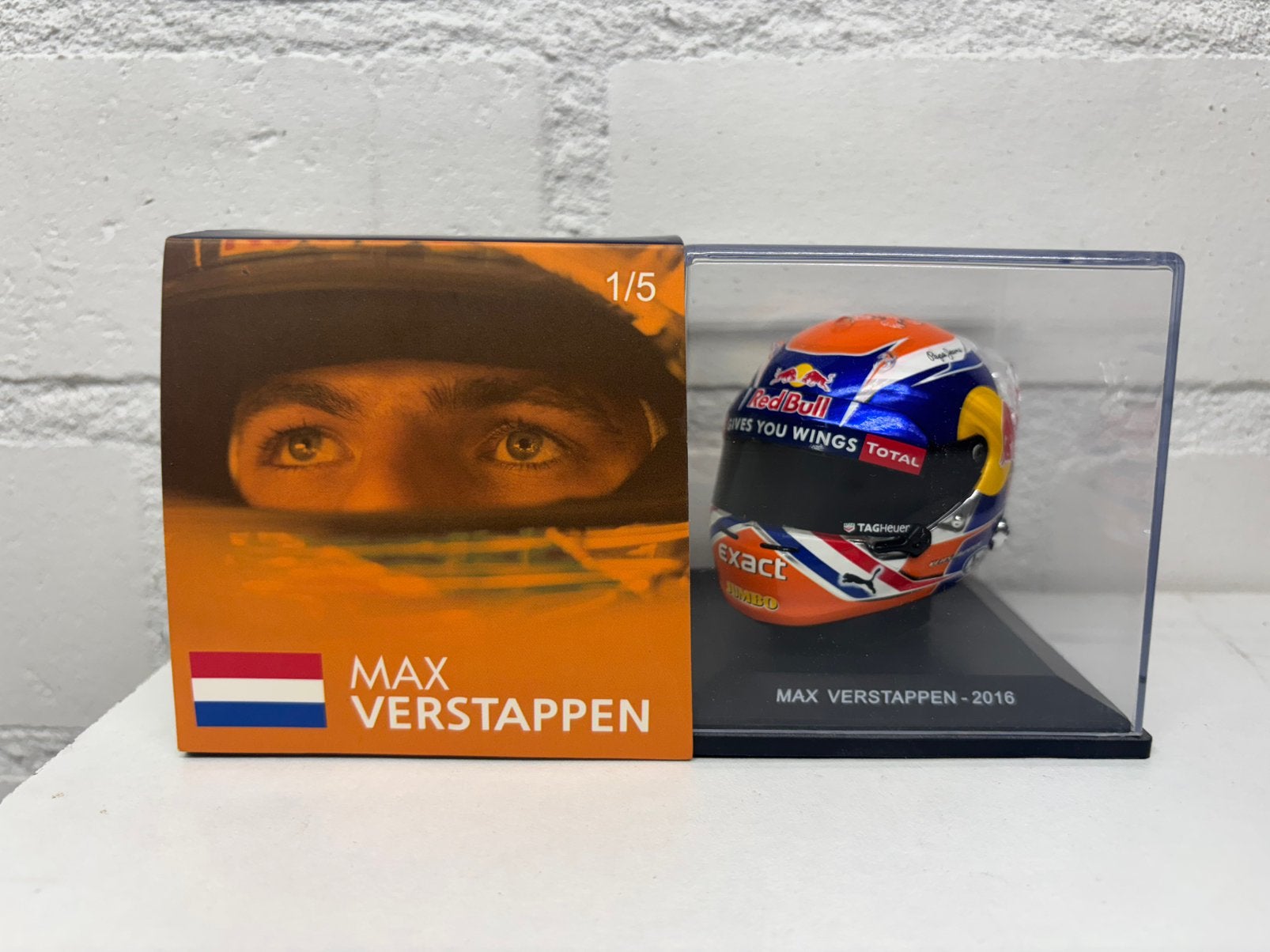 Max verstappen helm 1:5 spa 2016, Ophalen of Verzenden, Zo goed als nieuw