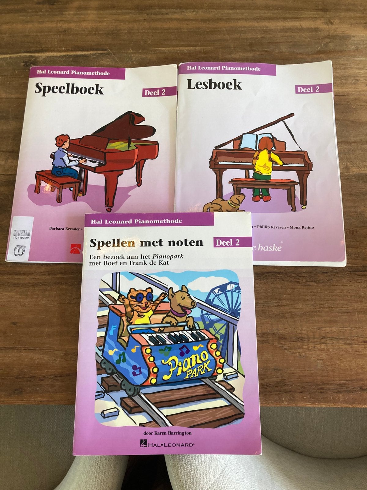Leonard hal piano boeken deel 2, Ophalen of Verzenden, Zo goed als nieuw, Overige onderwerpen