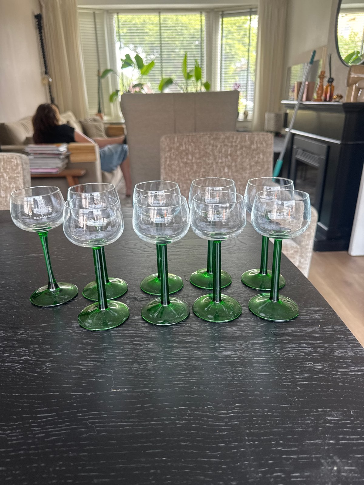 Set van 8 wijnglazen met groene voet, Ophalen of Verzenden