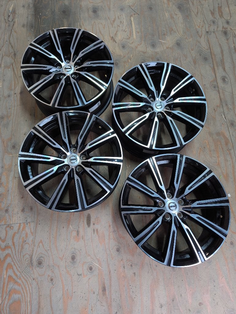19 inch Originele Volvo velgset (31423852) Adv.22, Auto-onderdelen, Gebruikt, *, *, 235 mm