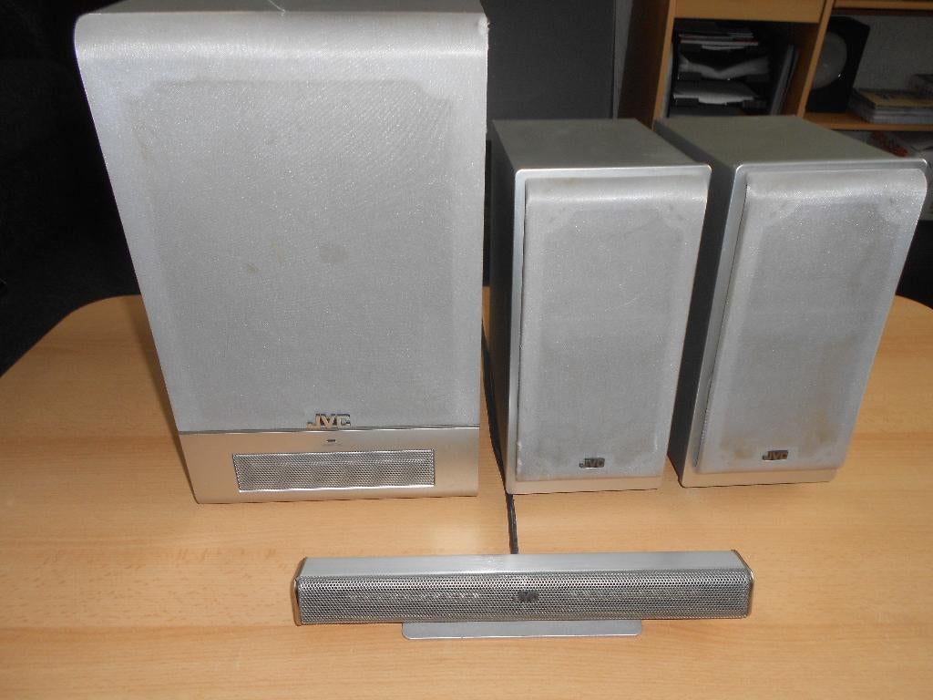 JVC  Subwoofer & center surround speaker / 2 speakers, JVC, Ophalen of Verzenden, Overige spelers, 40 tot 70 watt