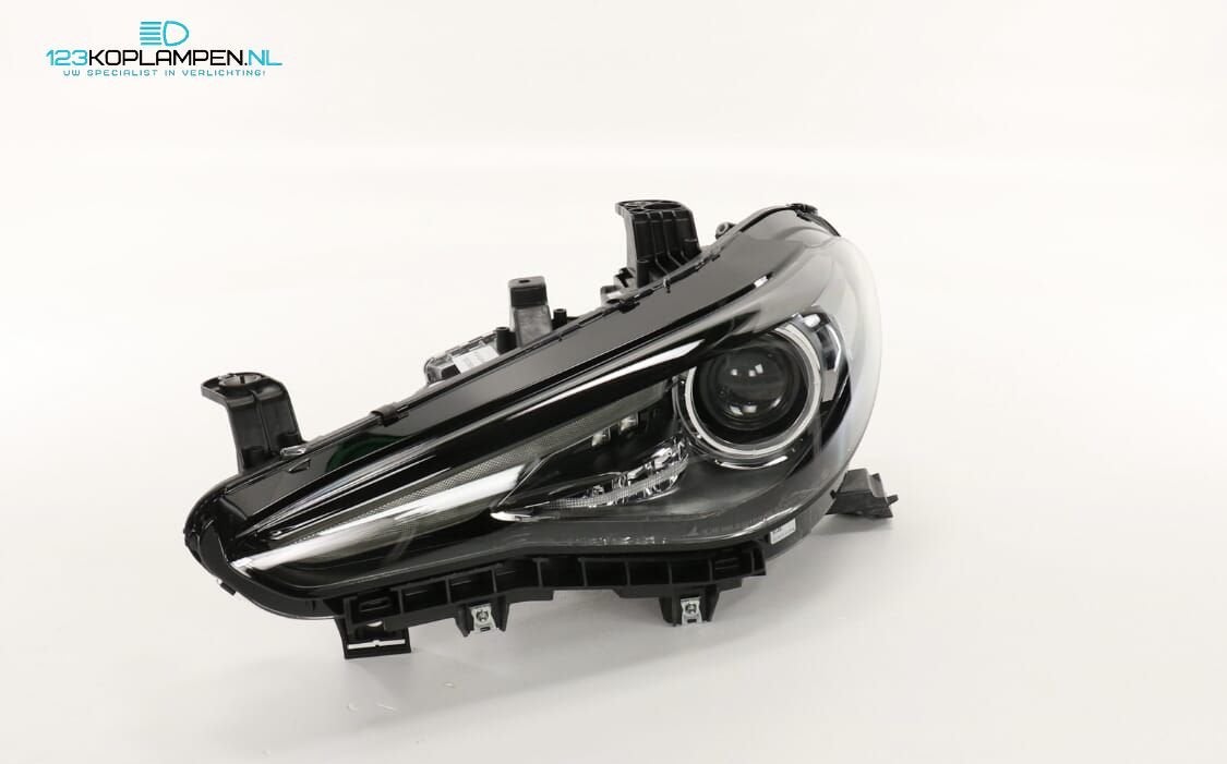 Alfa Romeo Giulia Dynamisch Xenon koplamp links