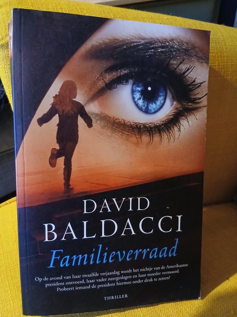 Familieverraad - David Baldacci (Thriller), David Baldacci, Ophalen of Verzenden, Zo goed als nieuw, Nederland