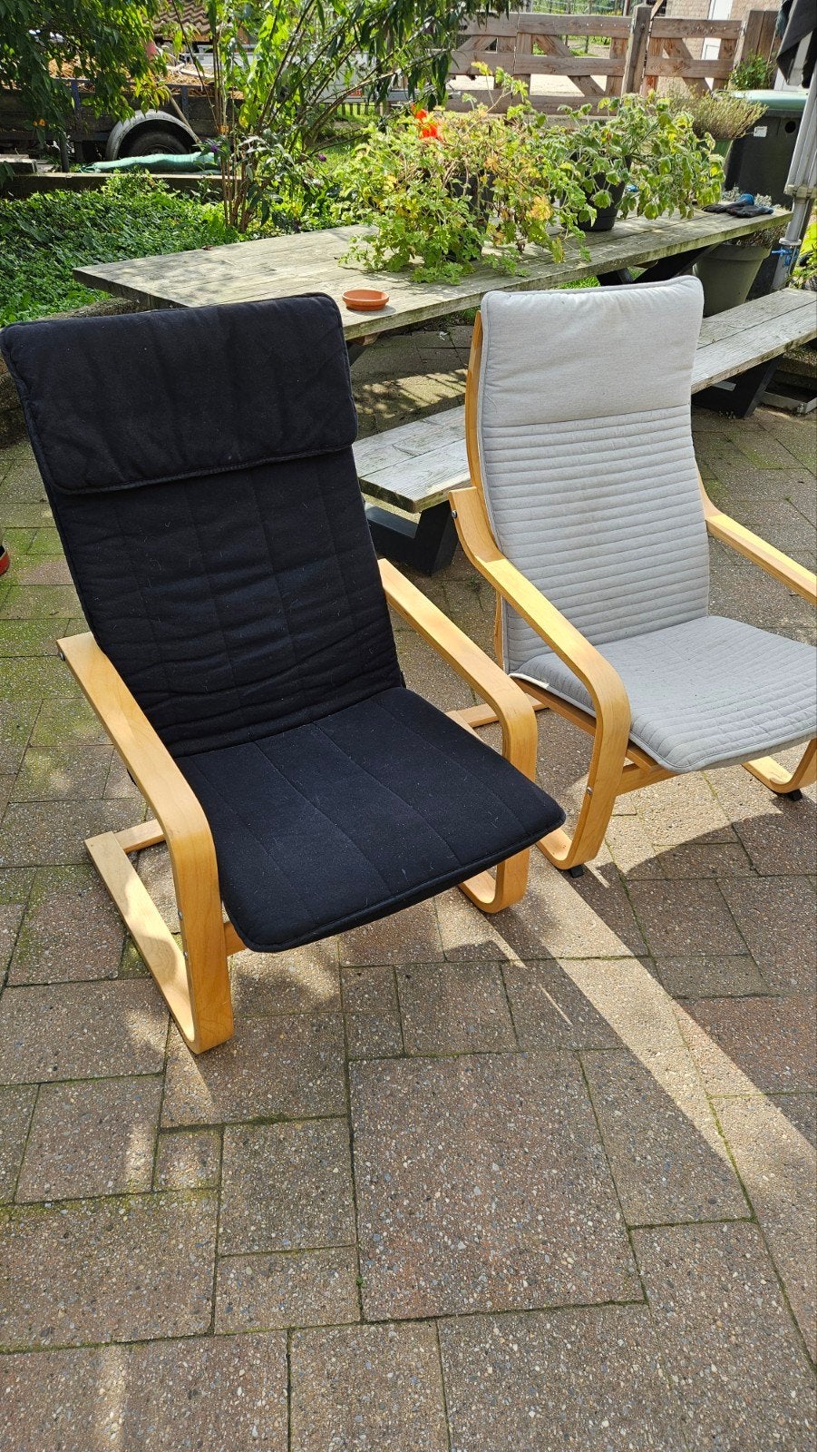 Twee comfortabele fauteuils met houten frame, Ophalen, Gebruikt, Twee, Zwart