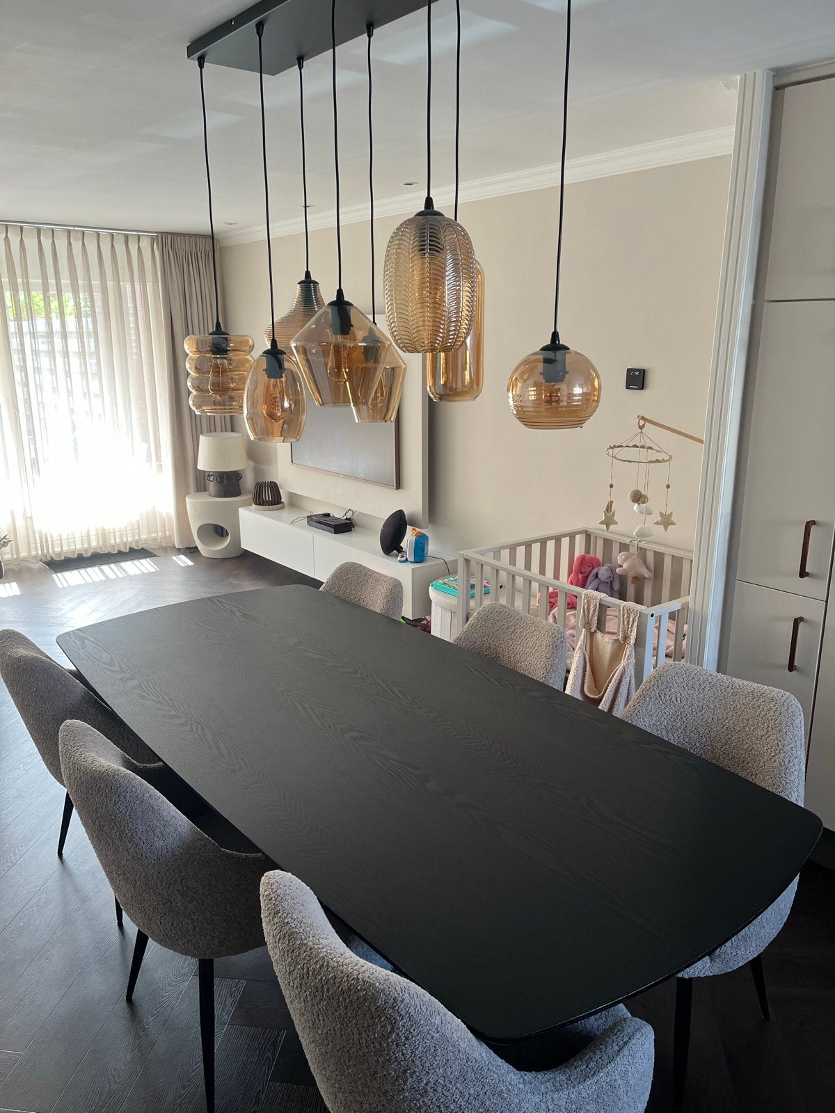Complete moderne eethoek – tafel + 6 stoelen + hanglamp, Ophalen, 50 tot 100 cm, Zo goed als nieuw, 150 tot 200 cm