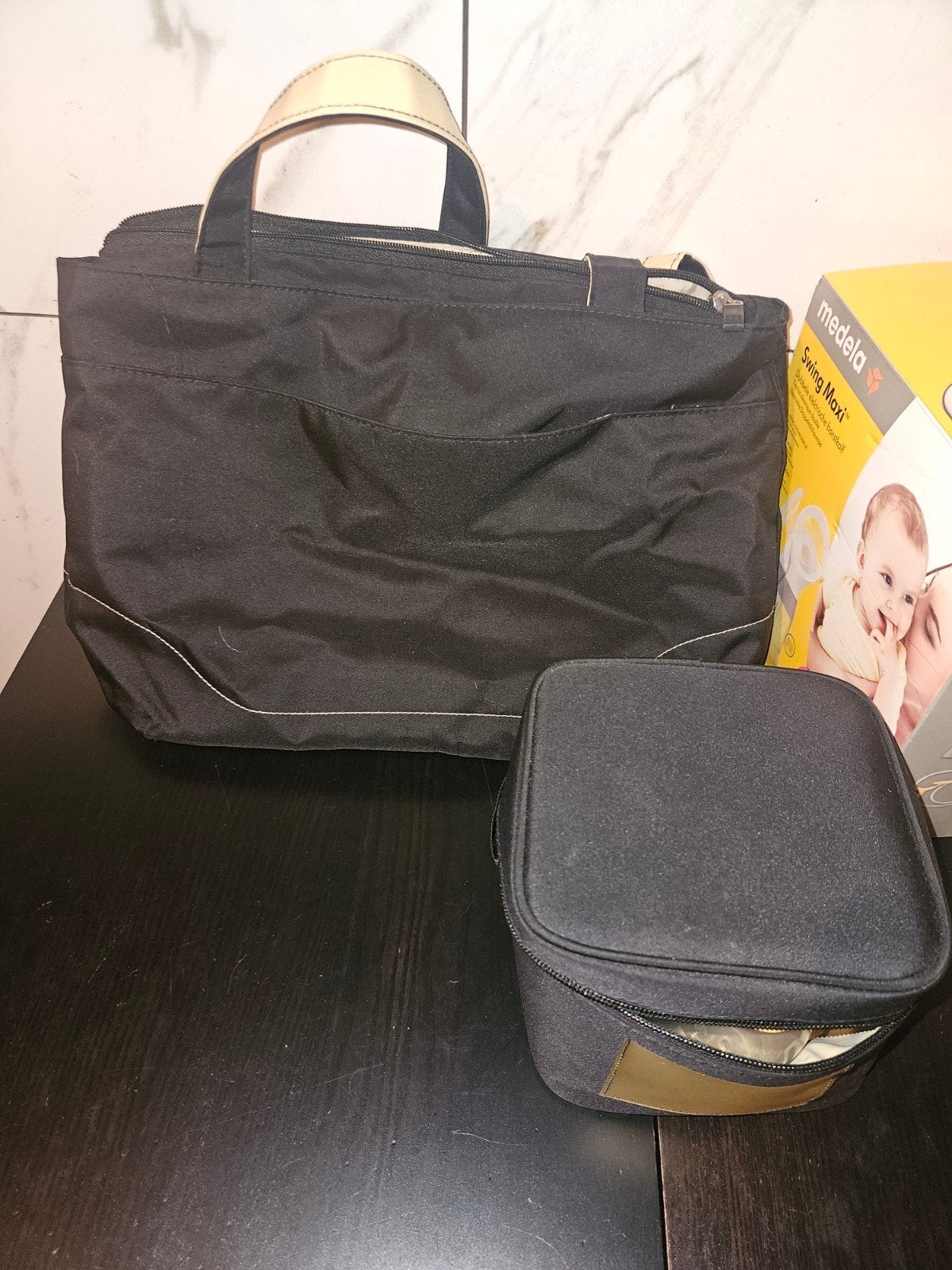 Medela Swing Maxi Elektrische Borstkolf met Koeltas en Tas, Ophalen of Verzenden, Gebruikt, Borstkolf