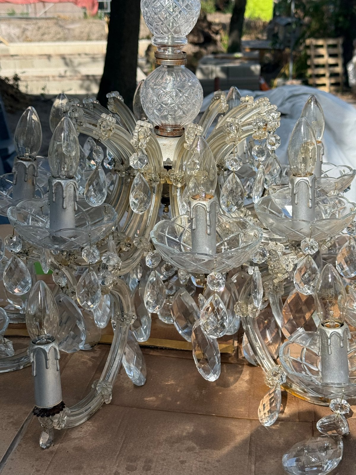 Prachtige kristallen kroonluchter met 12 lichtpunten, Ophalen