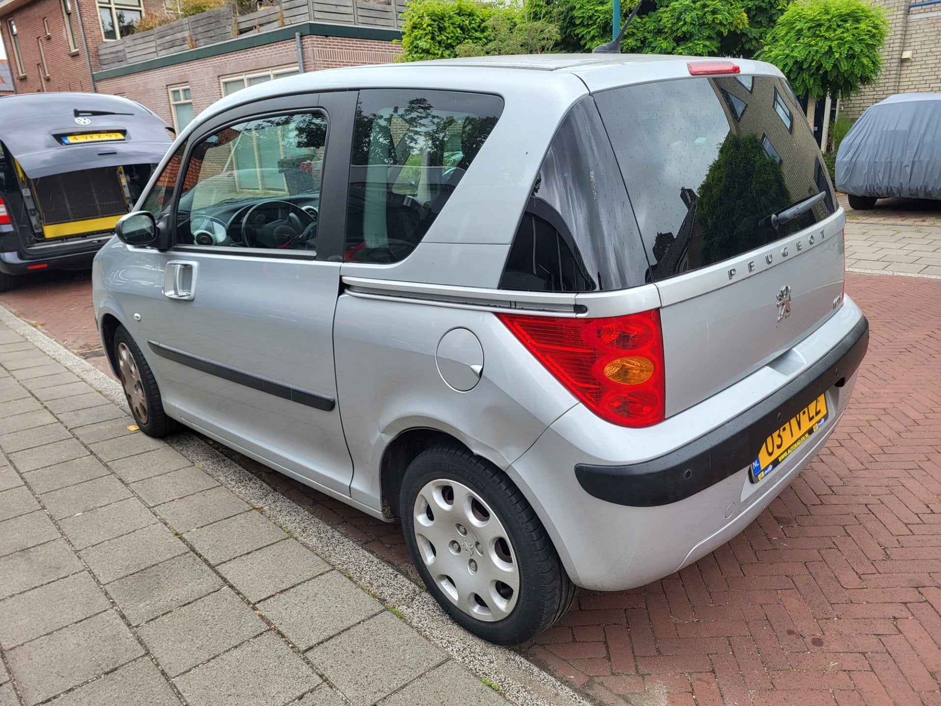 Peugeot 1007 1.4-16V Sesam Gentry eerste eigenaar +nieuwe ap, Auto's, Voorwielaandrijving, Stof, 4 cilinders, 610 kg