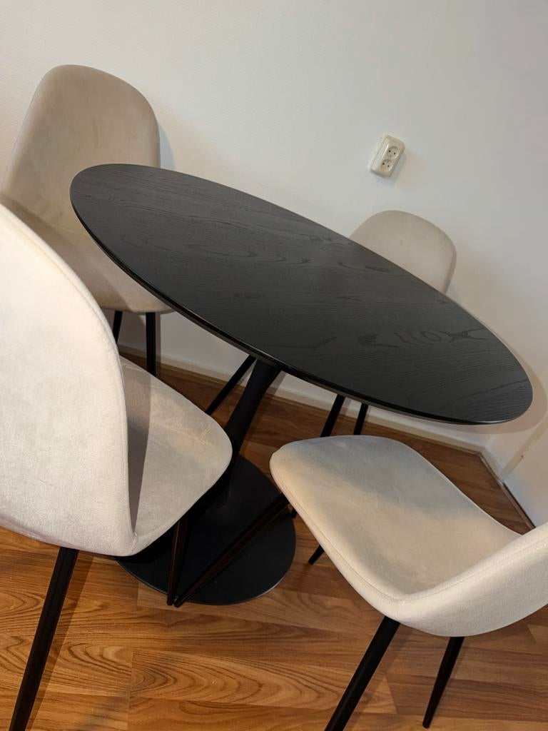 Moderne eettafel met 4 stoelen, Ophalen, Gebruikt, 4 tot 6 stoelen