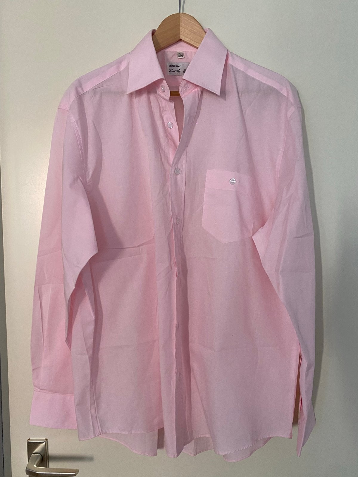 Roze overhemd Zwarte Tulp - Maat L (41/42), Kleding | Heren, Overhemden, Ophalen of Verzenden, Zo goed als nieuw, Roze, Halswijdte 41/42 (L)